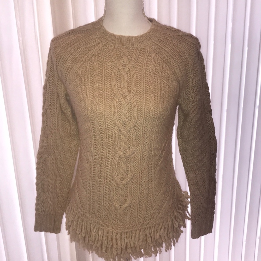 Banana Republic women’s cable knit sweater